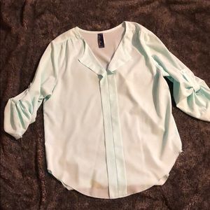 Women’s 3/4 sleeve mint blouse.